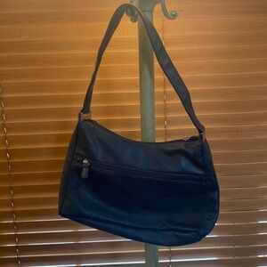 Simple yet elegant Kim Roger’s Handbag- genuine leather handbag- like new (Db)